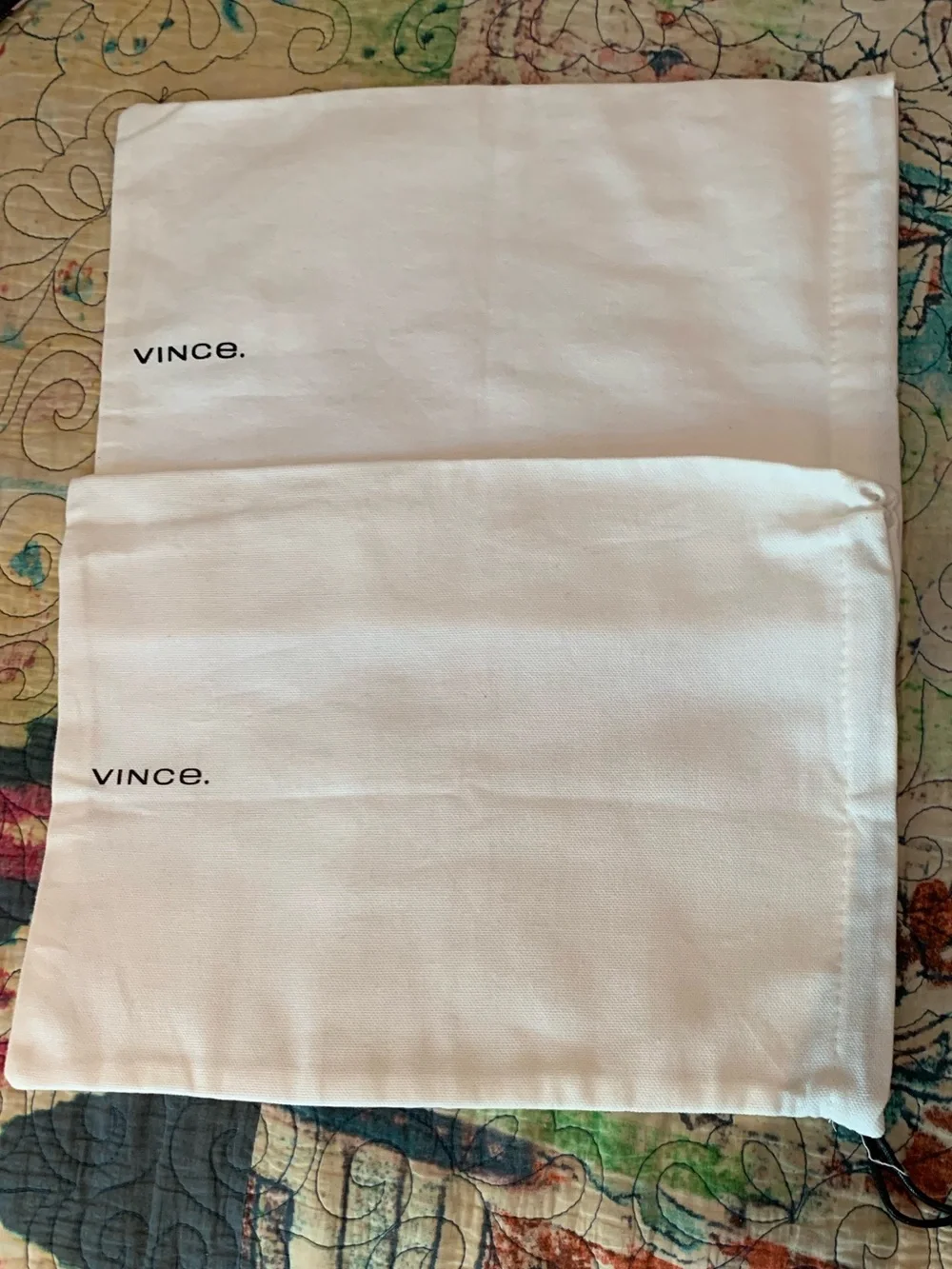 🌼VINCE🌼ACCESSORY/DUST BAGS. 2 BAGS. NWOT.EXCELLENT CONDITION! - Picture 3 of 5